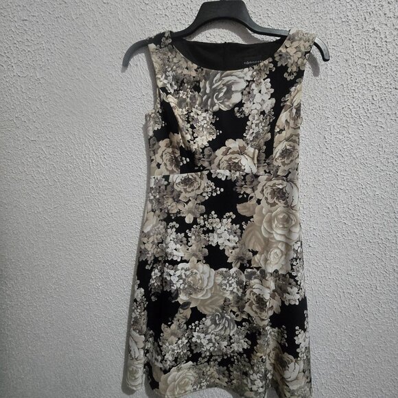 Floral Sleeveless Dress By Connected Apparel Black & Beige Size 6 - Picture 1 of 3